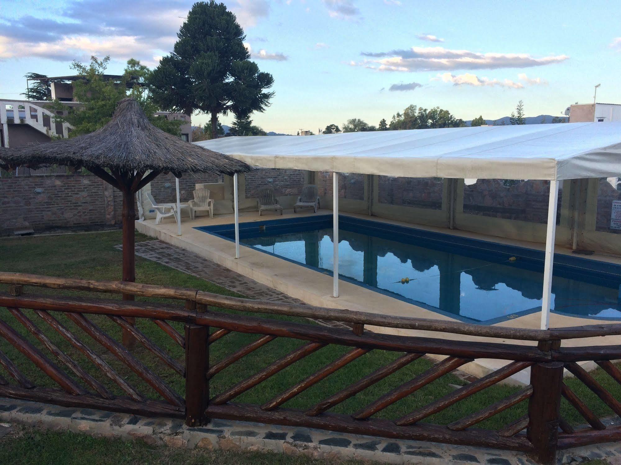 Cabanas El Madero Villa Carlos Paz Exterior foto